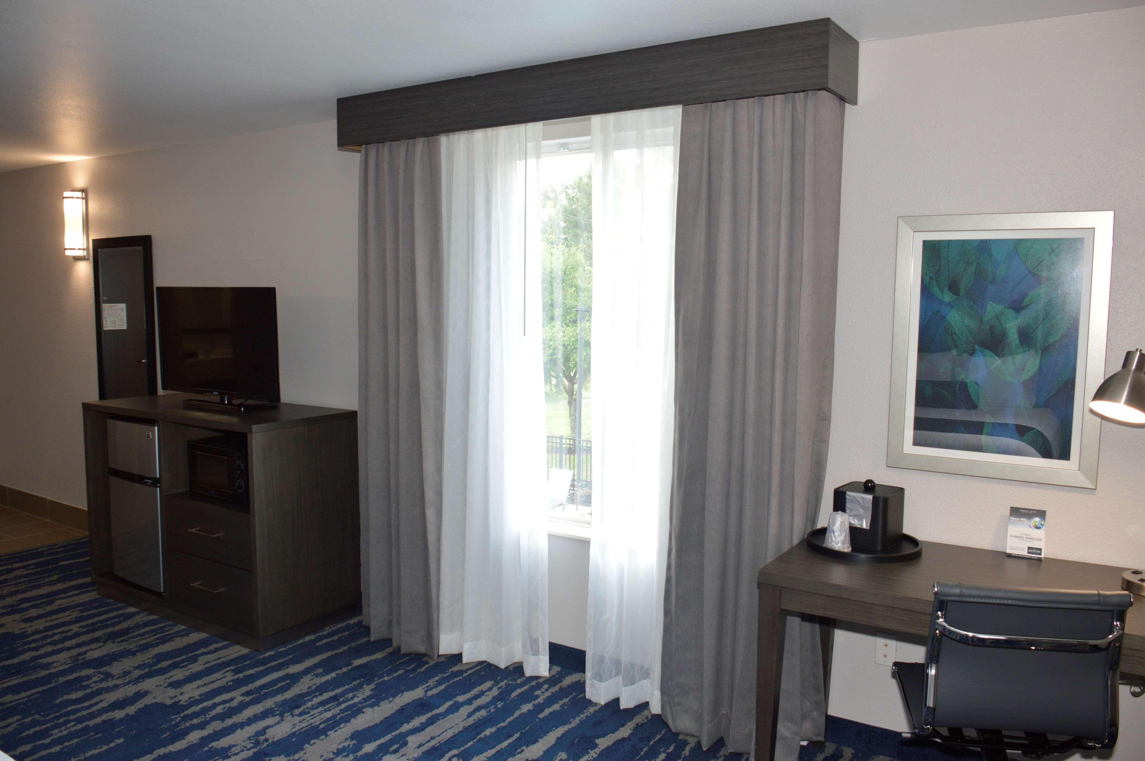 Best Western Plus Rama Inn & Suites لا غراندي المظهر الخارجي الصورة