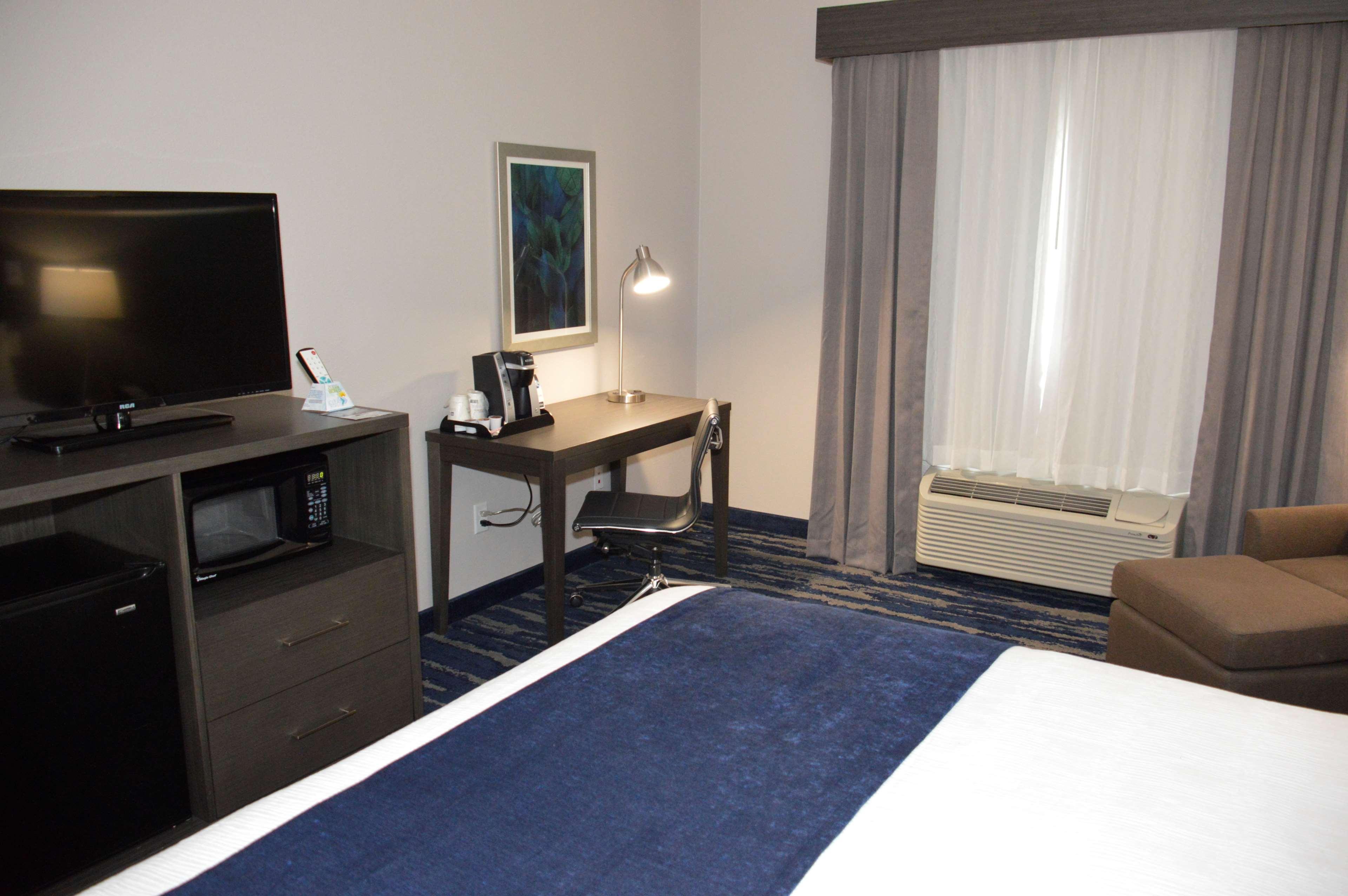 Best Western Plus Rama Inn & Suites لا غراندي المظهر الخارجي الصورة