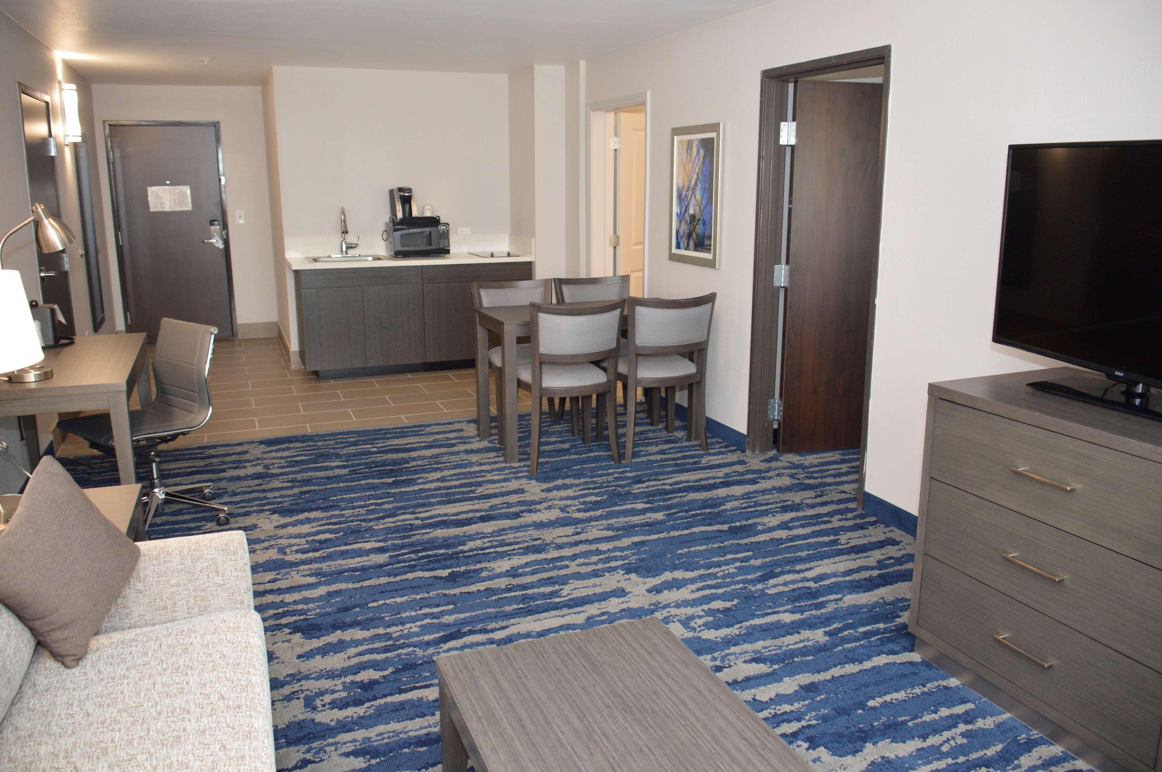 Best Western Plus Rama Inn & Suites لا غراندي المظهر الخارجي الصورة
